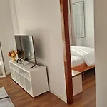 7 Apartment *