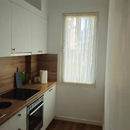 7 Apartment