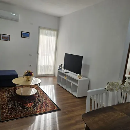 7 Apartment *
